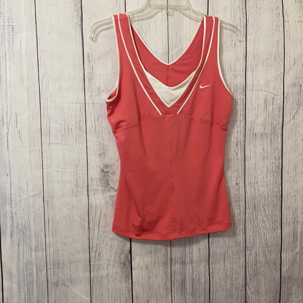 Nike tank size medium